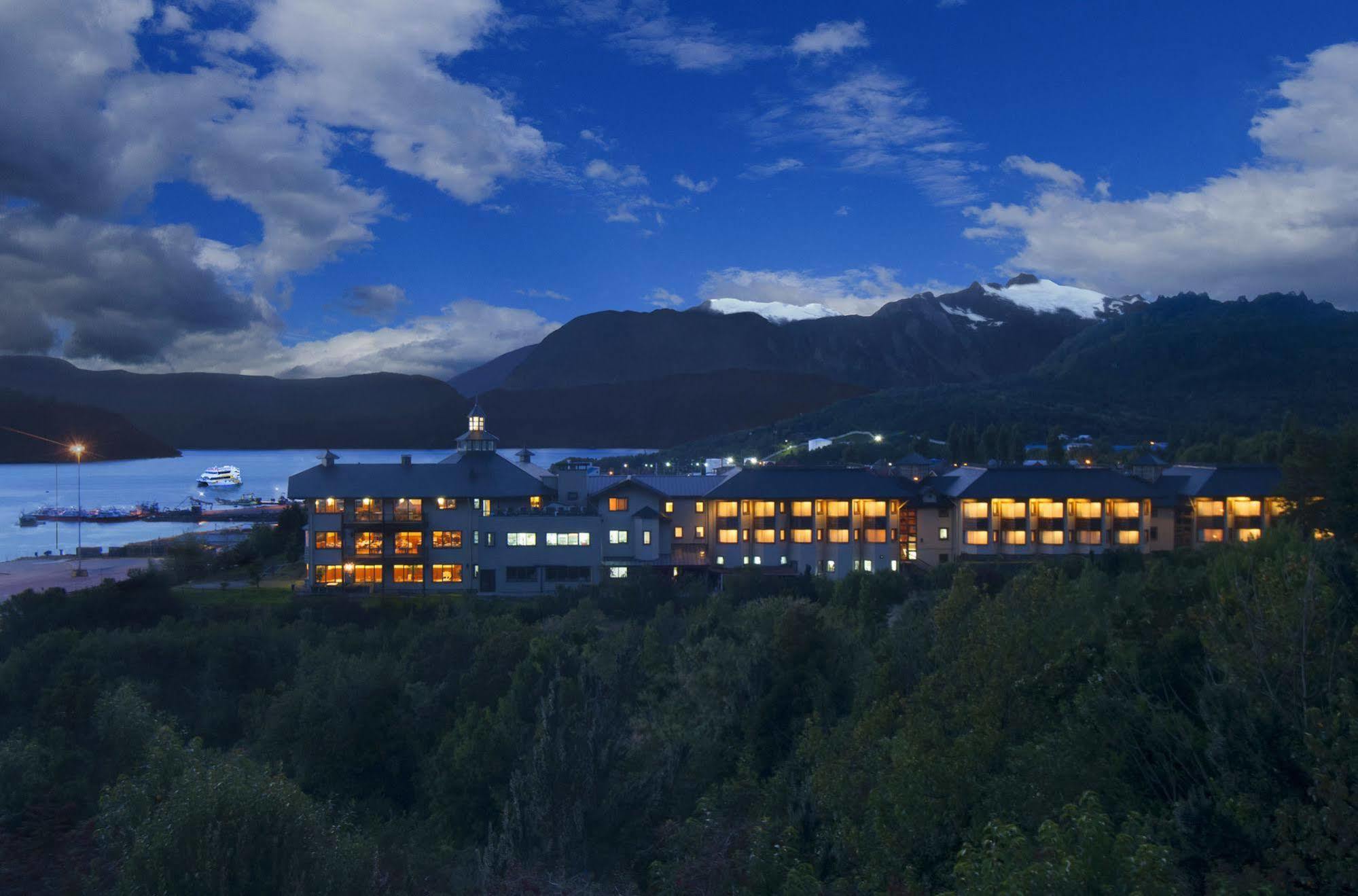 Loberias Del Sur Hotel Puerto Chacabuco Eksteriør billede